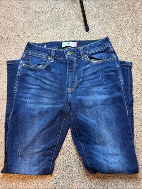 Cabi- high straight jeans
